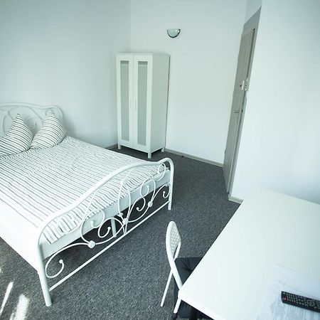 Moonriver Inn 华沙 外观 照片