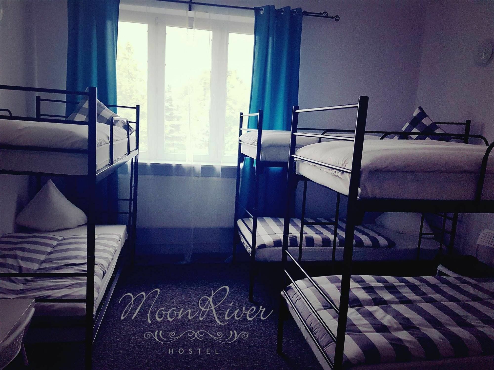 Moonriver Inn 华沙 外观 照片